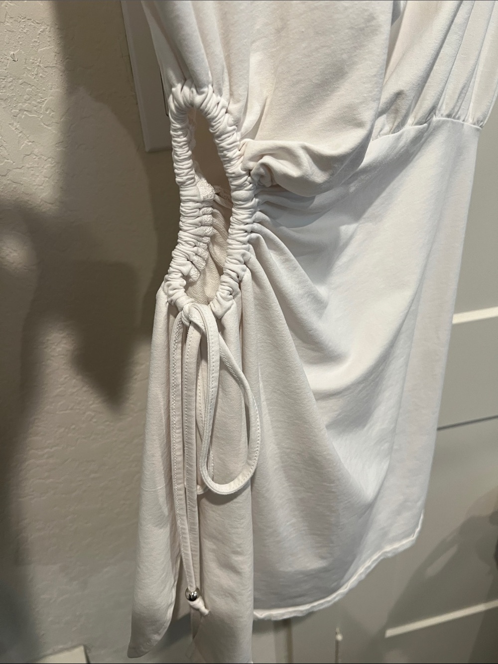 SNDYS. White Mini Dress with Side Ruched Detail - Picture 3 of 4